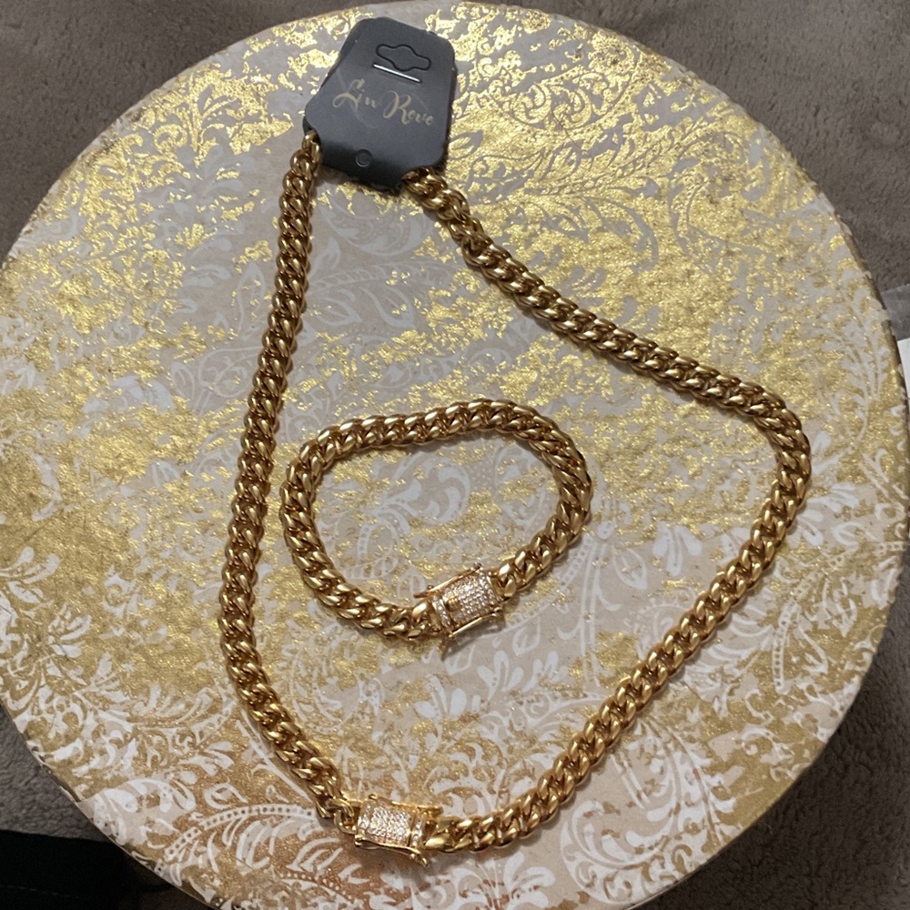 Gold Chain Necklace and Bracelet Set